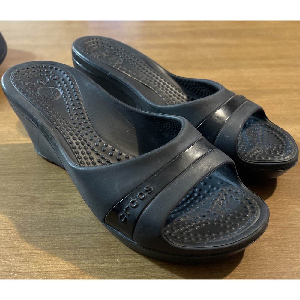 Crocs Sassari Wedge Women's Size 7 Black